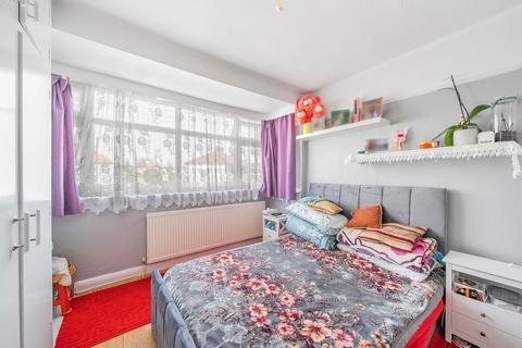 3 Reynolds Drive, Edgware, HA8 5PU