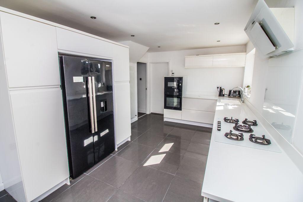 Kitchen pic 2