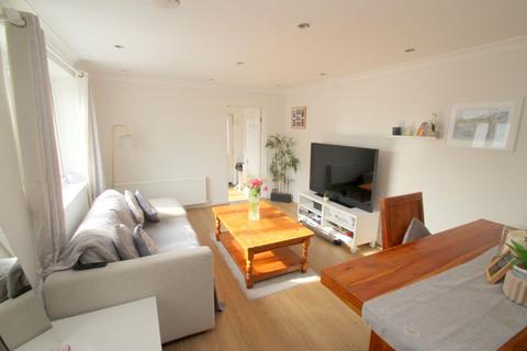 1 bedroom apartment for sale, The Causeway, Staines-upon-Thames, TW18