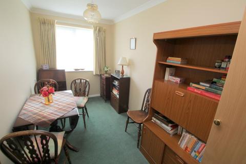 2 bedroom retirement property for sale, Octavia Way , Staines-Upon-Thames, Staines-Upon-Thames, TW18