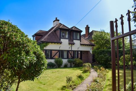 4 bedroom detached house for sale, Ramley Road, Lymington, SO41