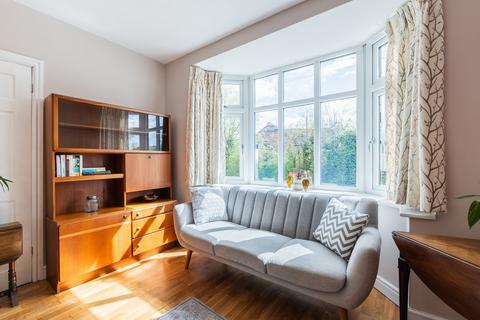 Hillside Chestnut Walk, Henley-in-arden, B95 5JN