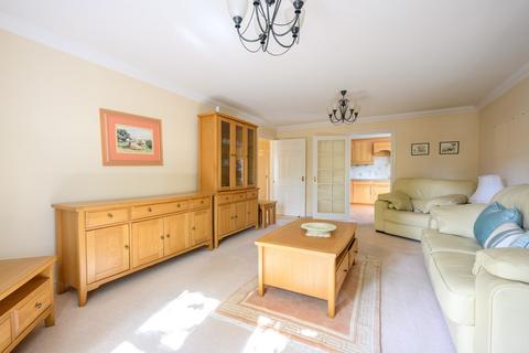 2 bedroom retirement property for sale, Oatlands Drive, Weybridge, KT13