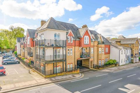 2 bedroom retirement property for sale, Oatlands Drive, Weybridge, KT13