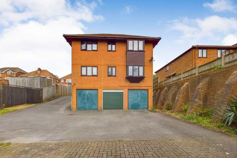 2 bedroom apartment for sale, New Road, Southampton SO31