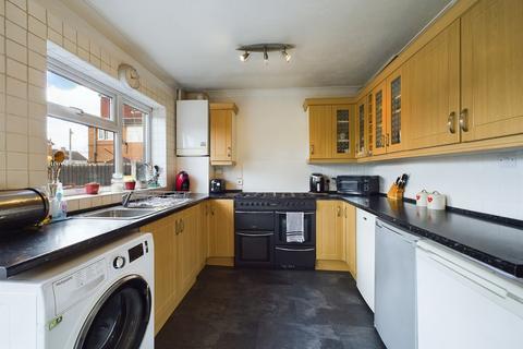 3 bedroom end of terrace house for sale, Turold Road, Stanford-le-Hope, SS17