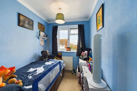 2 Turold Road, Stanford-le-hope, SS17 8ES