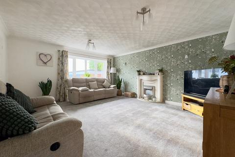 4 bedroom semi-detached house for sale, Christie Close, Swindon, SN3