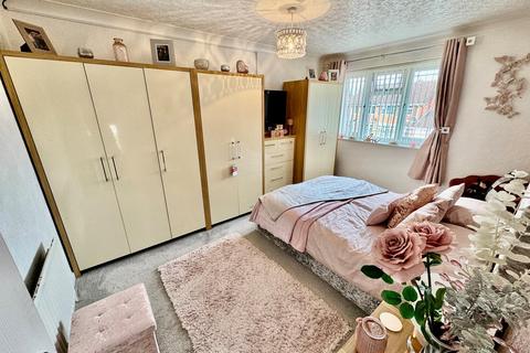 3 bedroom semi-detached house for sale, Bittell Close, Moseley Meadows, Wolverhampton, WV10