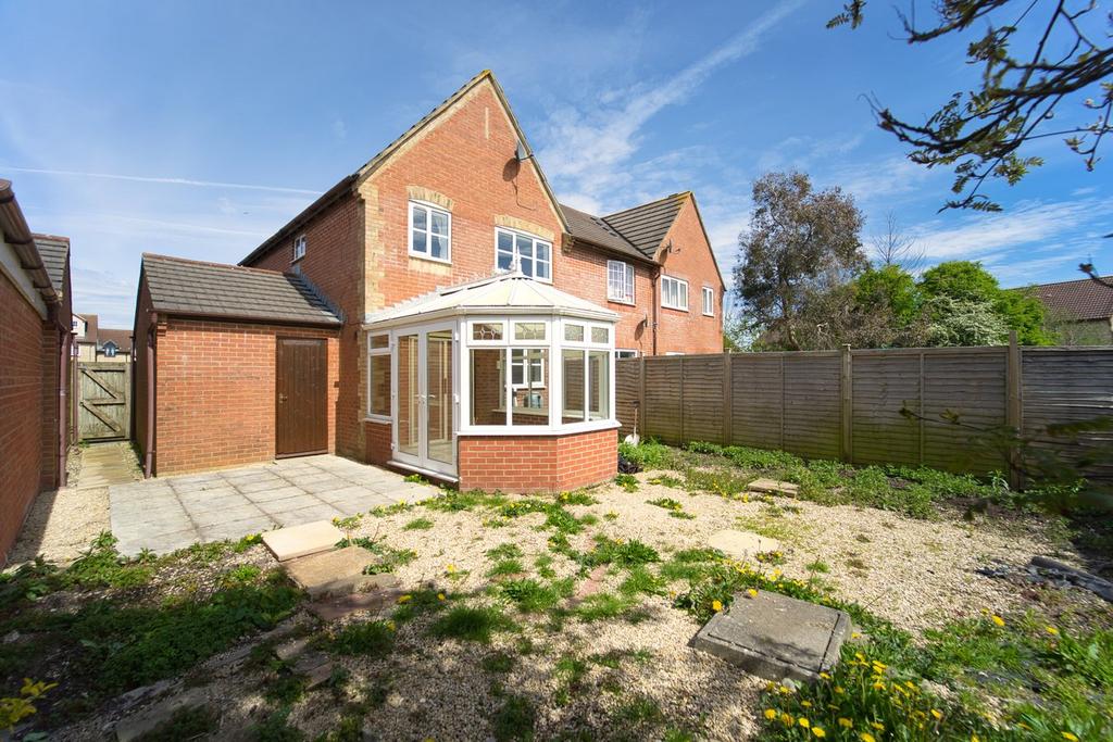 Ellis Park, St 3 bed semidetached house for sale £272,500