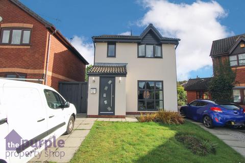 3 bedroom detached house to rent, Woodbank, Bolton, BL2