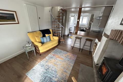12 Maendu Street, Brecon, LD3 9HD