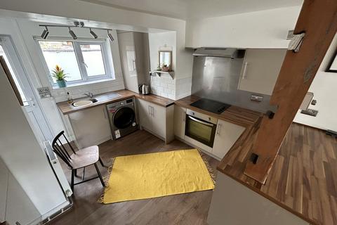 12 Maendu Street, Brecon, LD3 9HD