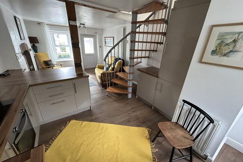 12 Maendu Street, Brecon, LD3 9HD