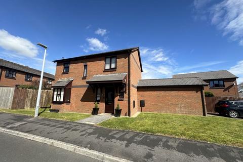 3 bedroom detached house for sale, Beacons Park, Brecon, LD3