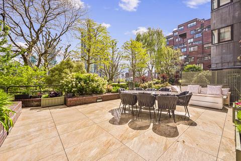 4 bedroom flat for sale, Crown Reach, 145 Grosvenor Road, London, SW1V