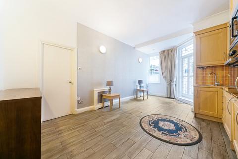 2 bedroom flat to rent, Queens Gate, SW7