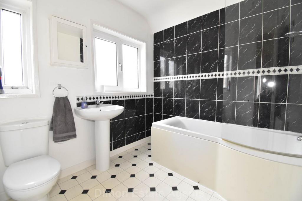 Brookers Lane, Bridgemary 3 bed semidetached house for sale £285,000