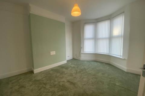 3 bedroom terraced house to rent, Edenfield Road, Liverpool L15