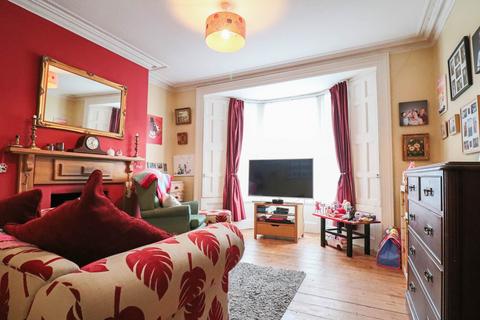 2 bedroom flat for sale, Moorland Road - Superb Ground Floor Flat