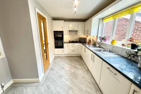 3 bedroom apartment for sale, Byron Close, Formby, Liverpool, L37