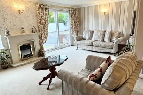 3 bedroom apartment for sale, Byron Close, Formby, Liverpool, L37