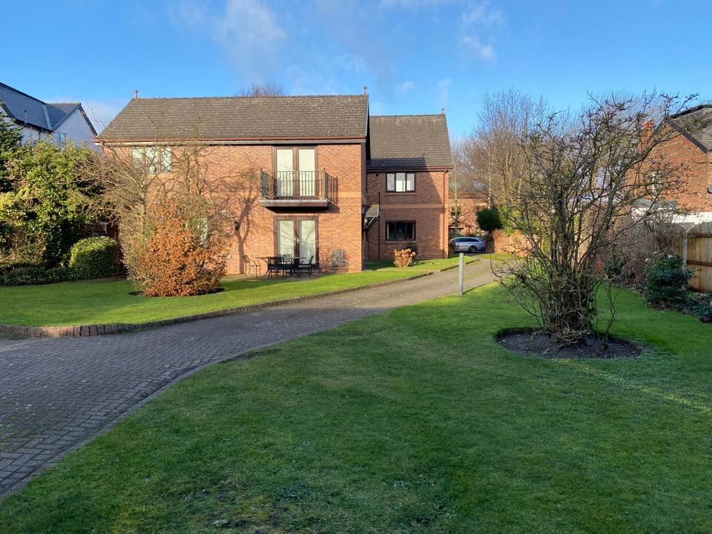 10 York Road, Formby, Liverpool, L37 2 bed apartment for sale £160,000