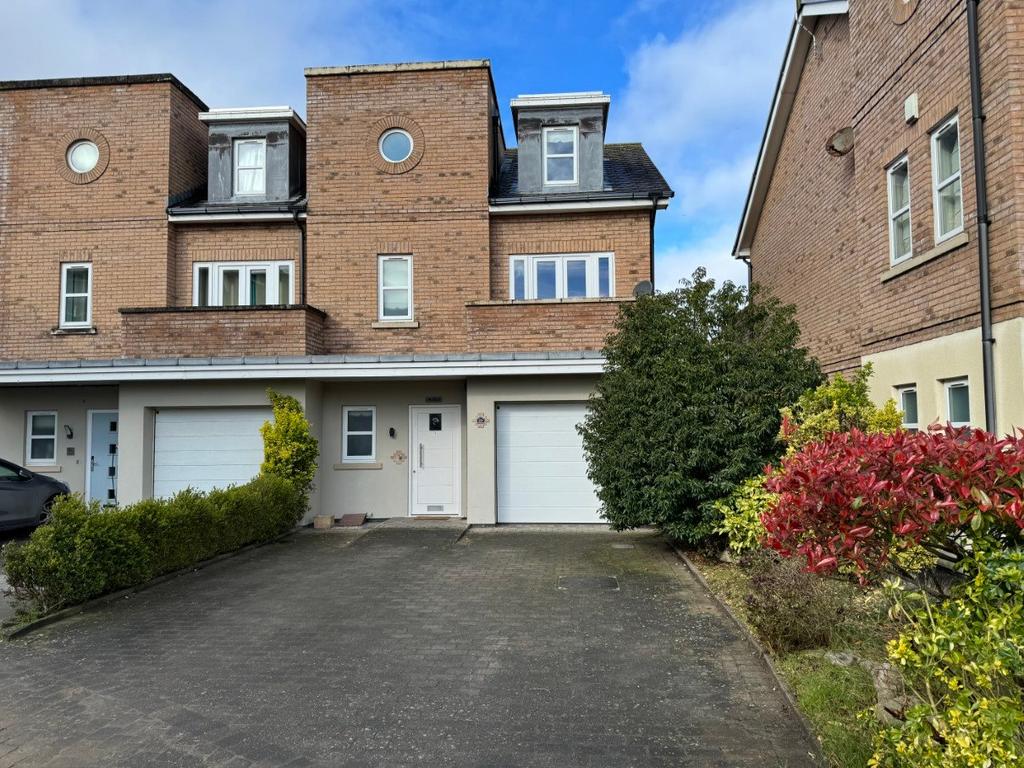The Hamptons, Formby, Liverpool, L37 4 bed semidetached house for sale