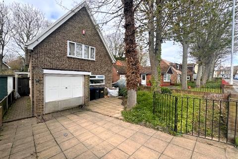 3 bedroom detached house to rent, Albion Road Broadstairs CT10
