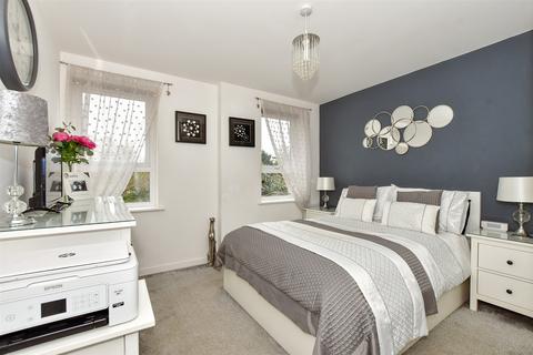 1 bedroom flat for sale, Southernhay Close, Basildon, Essex