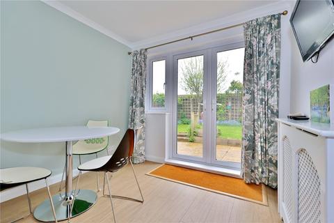 39 Alterton Close, Woking, GU21 3DD