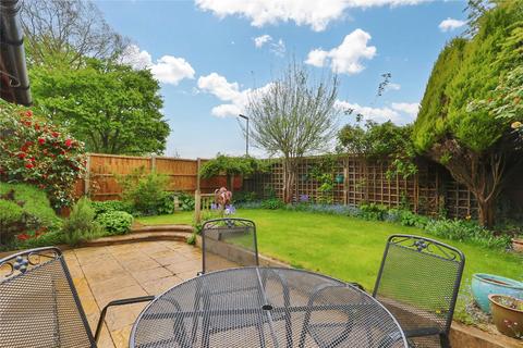 39 Alterton Close, Woking, GU21 3DD