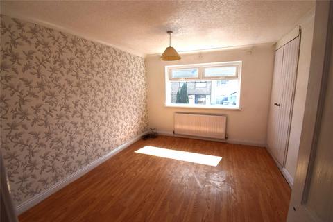 3 bedroom semi-detached house to rent, Breck Bank Crescent, Ollerton, Newark, Nottinghamshire, NG22