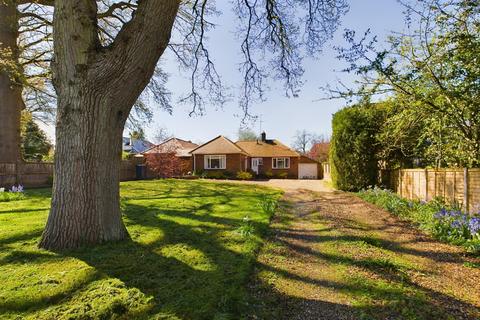 8 Barn Lane, Oakley, Basingstoke, RG23 7HT