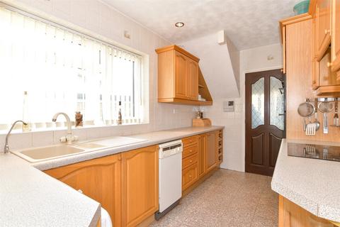 60 Ediva Road, Meopham, Gravesend, DA13 0ND