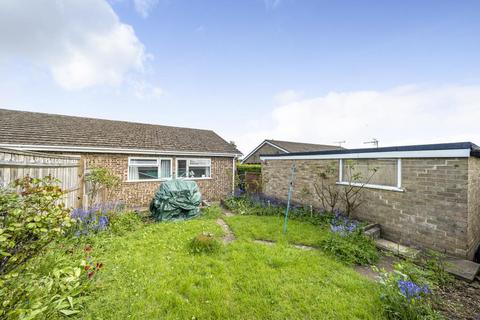 2 bedroom semi-detached bungalow for sale, Quarry Road,  Witney,  OX28