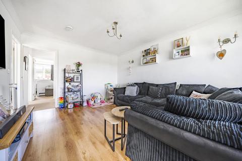 134 Quarry Road, Witney, OX28 1JT