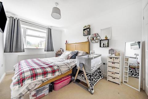 134 Quarry Road, Witney, OX28 1JT