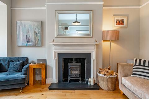 86 Lasswade Road, Edinburgh, EH16 6SF