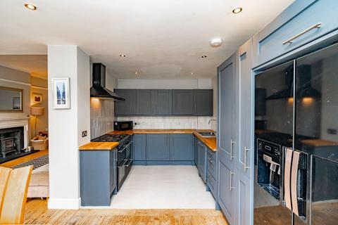 86 Lasswade Road, Edinburgh, EH16 6SF