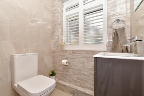 41 Heathhurst Road, South Croydon, CR2 0BB