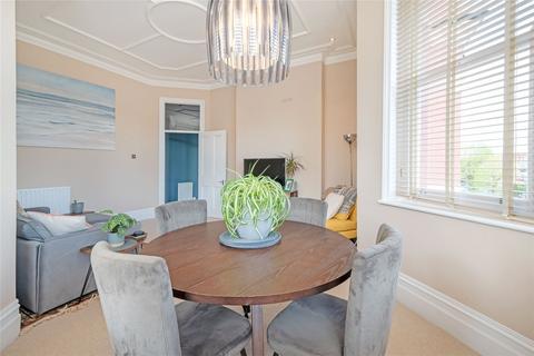 Flat 13a, Chichele Mansions Chichele Road, London, NW2 3DG