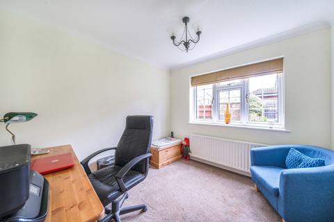 4 Windy Wood, Godalming, GU7 1XX