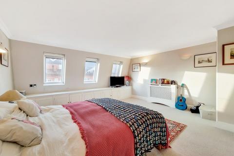10 Rainville Road, London, W6 9HA