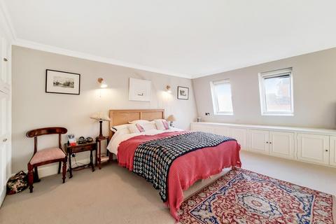 10 Rainville Road, London, W6 9HA