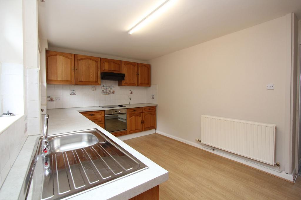 Kitchen/ Dining Room