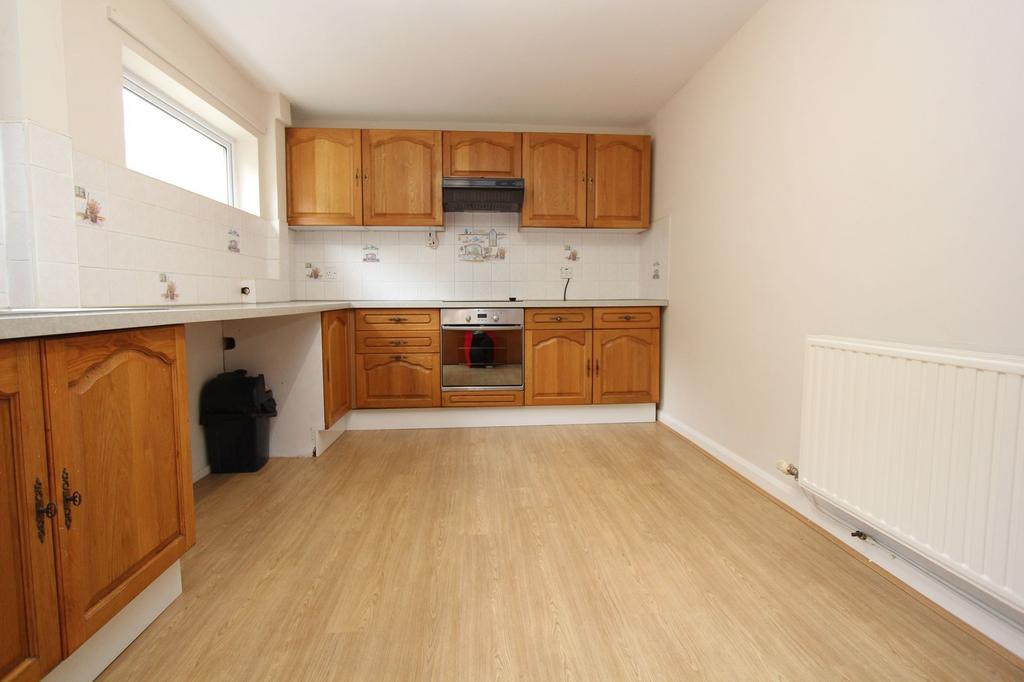 Kitchen/ Dining Room