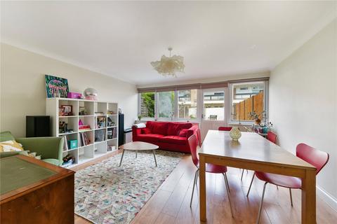 4 bedroom terraced house for sale, Bradstock Road, London, E9