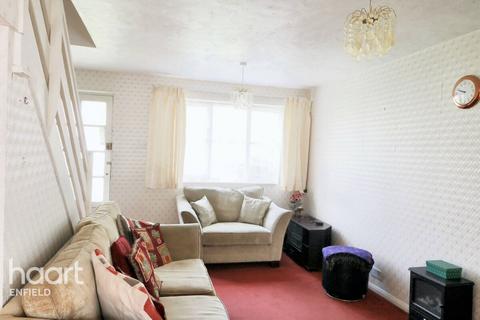 2 bedroom terraced house for sale, Mahon Close, Enfield