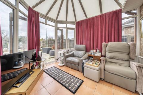3 bedroom bungalow for sale, Lake Avenue, Clacton-on-Sea, Essex